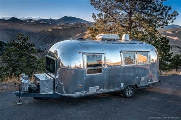 Do Airstream travel trailers have generators?
