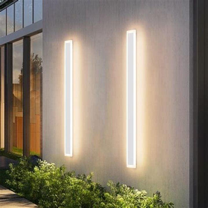 Do LED lights pull more amps