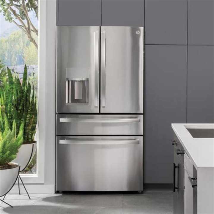 Do RV refrigerators have to be vented?