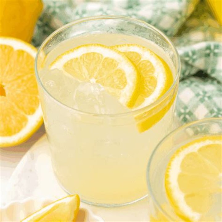 Does lemonade have lemon in it?