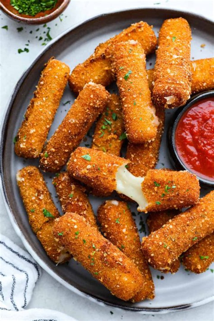 Does marble cheese have mozzarella?