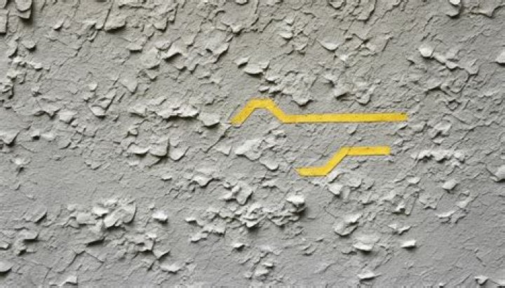 Does textured paint contain asbestos