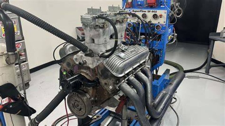 How big is a pace Arrow 454 engine?