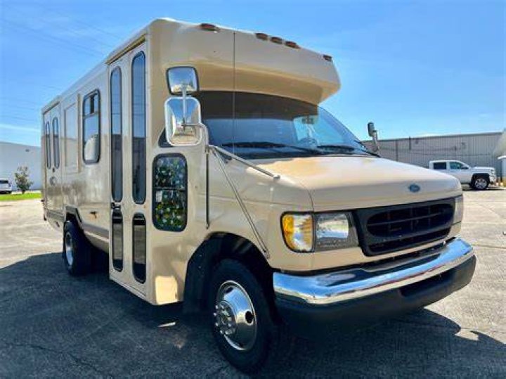 How big is a V10 Ford E350 RV?