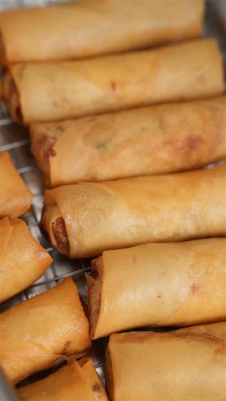 How do I make egg rolls crisp?