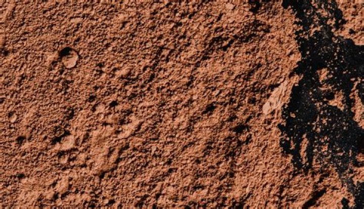 How do you improve soil texture