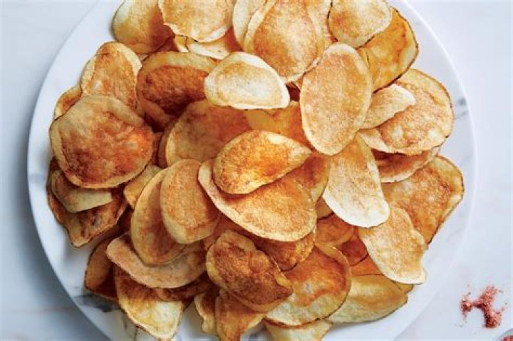 How do you make chips stay crispy?