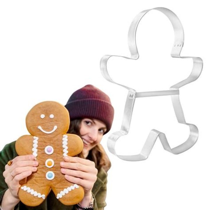How do you make gingerbread men without a cookie cutter?