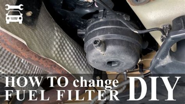How do you prime after changing fuel filter?