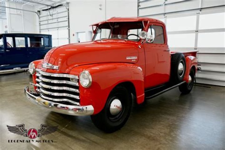 How do you pull a Chevy truck engine out?