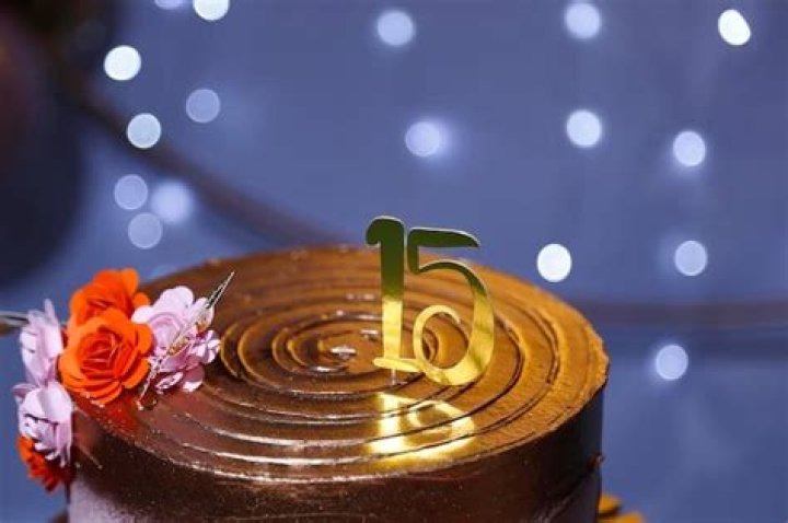 How much cake do I need for 15 guests