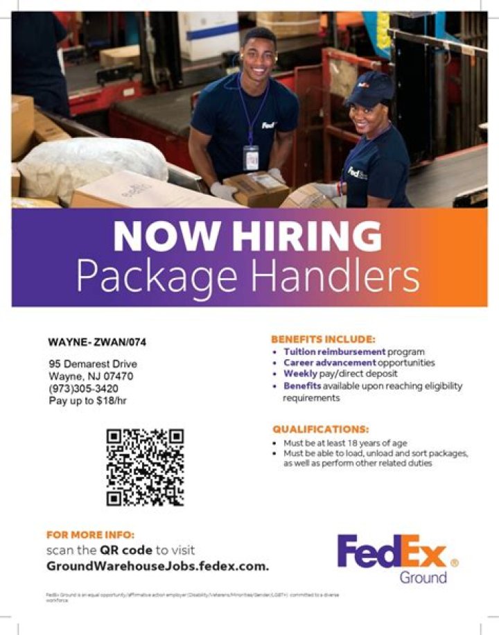 How much do FedEx package handlers make a week