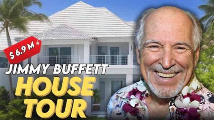 How much does Jimmy Buffett make a year