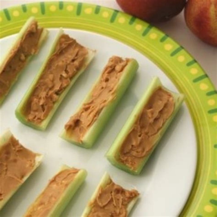 Is celery good with peanut butter