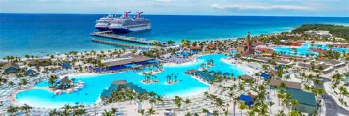 What does Bahamas do for Christmas