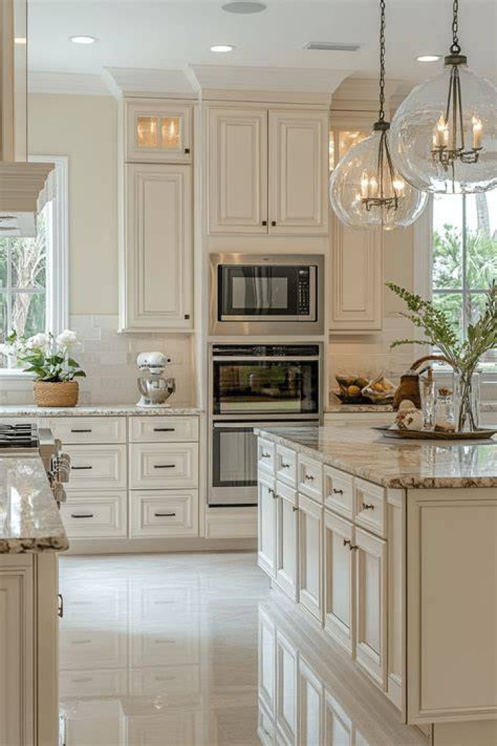 What goes with cream kitchen cabinets