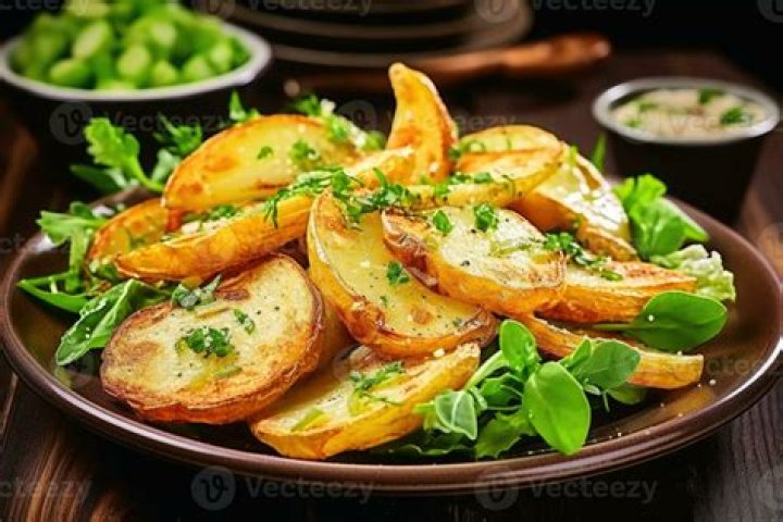 What makes potato chips greasy?
