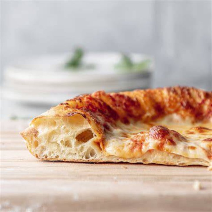 What makes up a pizza?