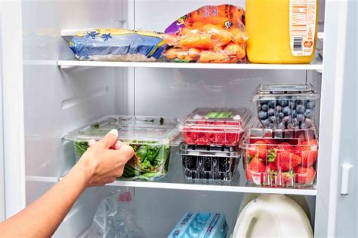 Why does my fridge keep freezing drinks?