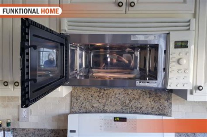Why does my microwave not have power when plugged in?
