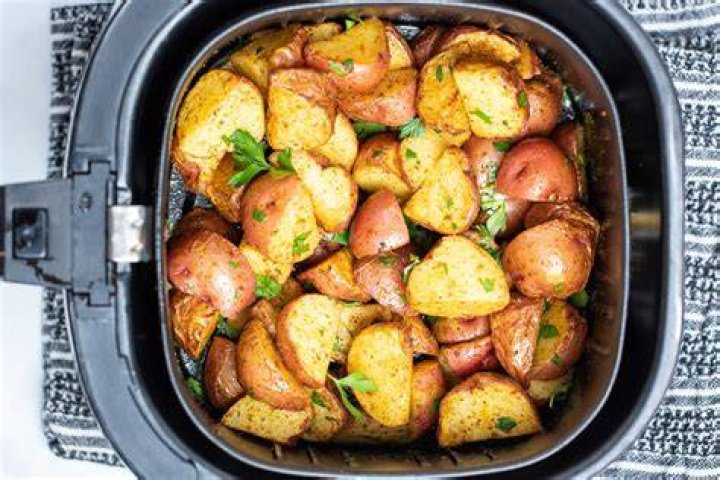 Will cut red potatoes turn brown?
